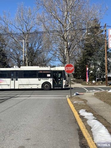 236 Reichelt Rd, N Milford NJ  07646-2218 exterior