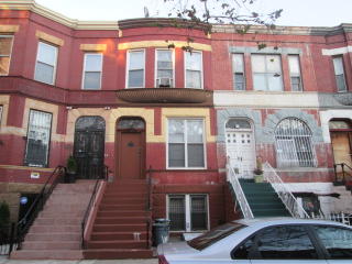 16 Alice Ct, Brooklyn, NY 11213-1003