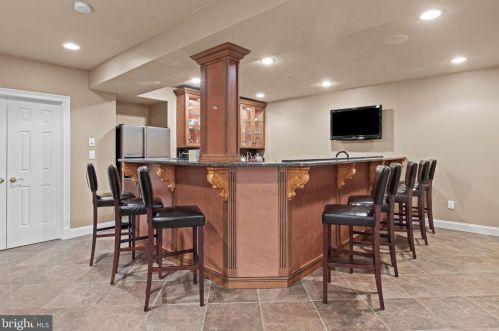 175 Edwards Dr, Southampton PA 18966-1174 exterior