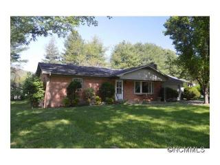 125 Merri Acres Ln, Hendersonville, NC 28739-7106