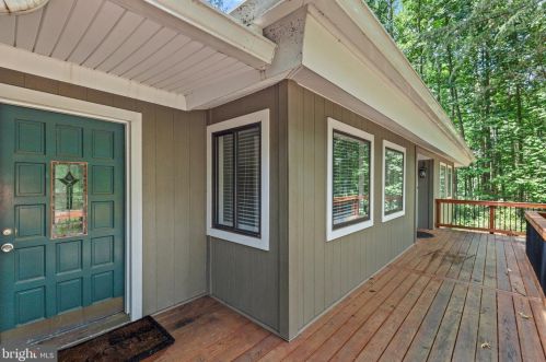 20787 Evergreen Ml Rd, Leesburg VA  20175-6412 exterior