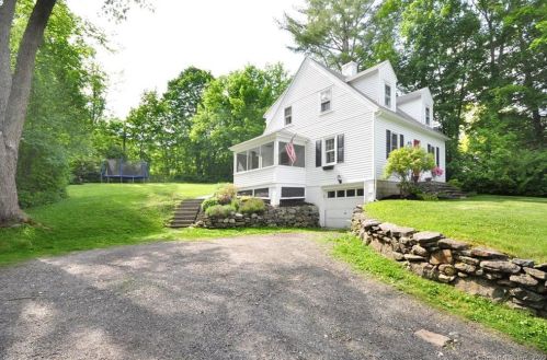 384 South St, Litchfield, CT 06759-4008