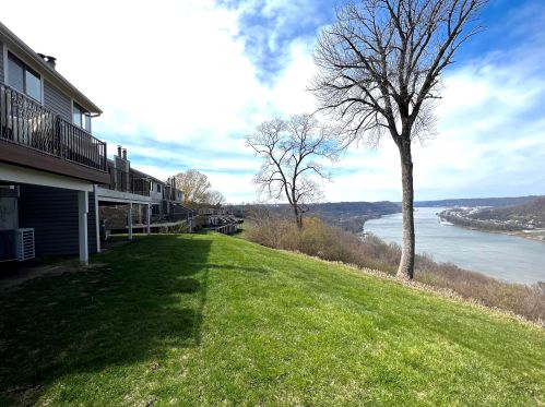 2926 Vista Ct, Covington KY  41017-3687 exterior