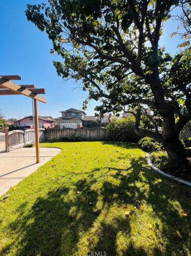 1239 Cloverbrook St, Long Beach, CA 90745-2338