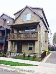 14275 Compass Dr, Beaverton OR  97005-2334 exterior