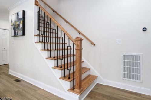 4 Hollywood Ave, Montclair NJ  07042-4306 exterior