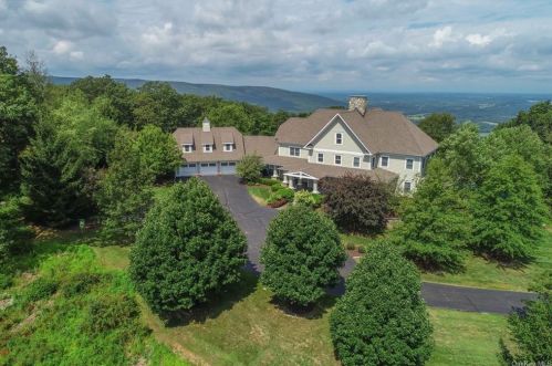 200 Mine Hill Rd, Cornwall, NY 12518-1820