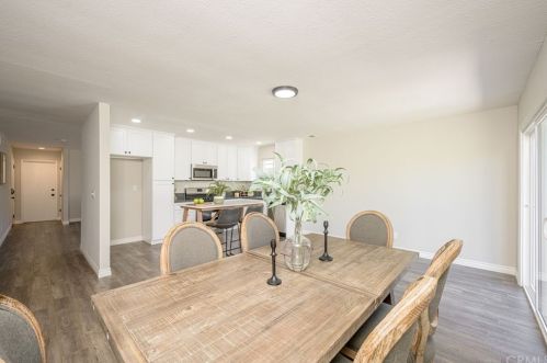 11104 Carmenita Rd, Whittier CA 90605-4130 exterior