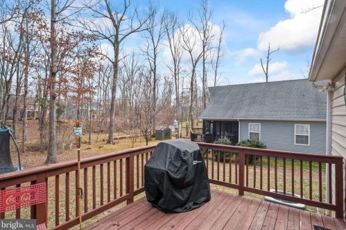 207 Saylers Creek Rd, Locust Grove VA  22508-5119 exterior