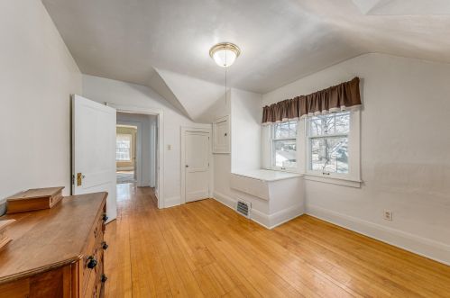 1919 Church St, Milwaukee WI 53213-2129 exterior