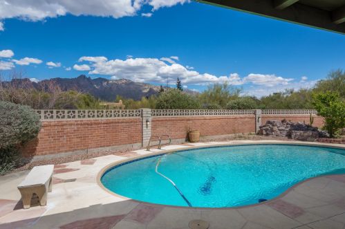 1650 Entrada Octava, Tucson, AZ 85718-4820