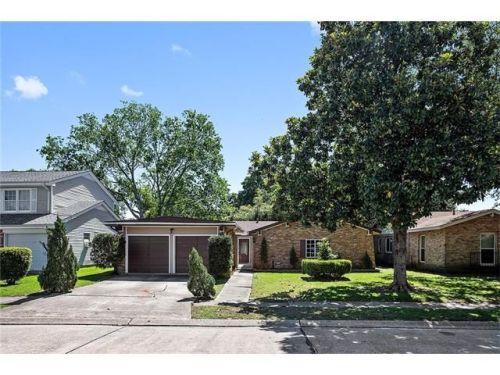 409 Glenmeade Ct, Gretna, LA 70056-7203