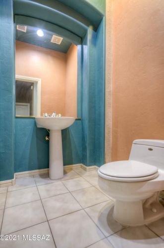 2570 Castle Rock Dr, Tucson AZ exterior