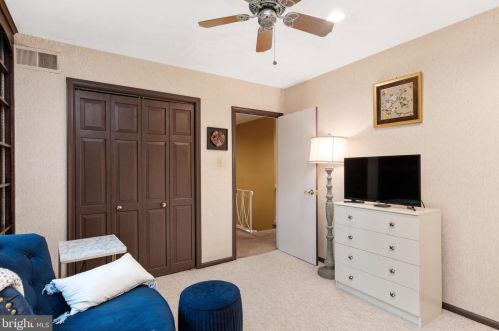 3218 Bruce Dr, Dresher PA  19025-1637 exterior