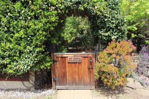 11762 Rincon Dr, Whittier, CA 90606-2010