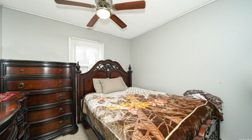 11 Blossom Ave, Holtsville NY  11742-1704 exterior