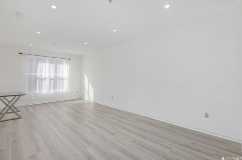 101 Crescent Way, San Francisco, CA 94134-3361