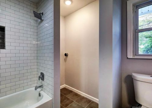 53 Fairfield St, Milford CT  06460-5149 exterior