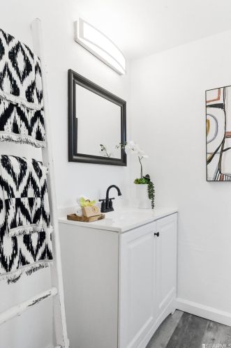 27553 Orlando Ave, Hayward CA 94545-4750 exterior