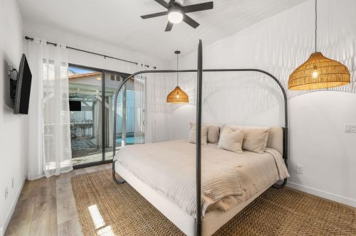 52815 Avenida Alvarado, La Quinta CA  92253-3318 exterior