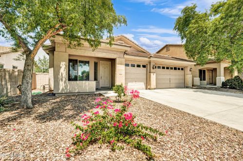 8858 Myrtle Ave, Glendale, AZ 85305-6933
