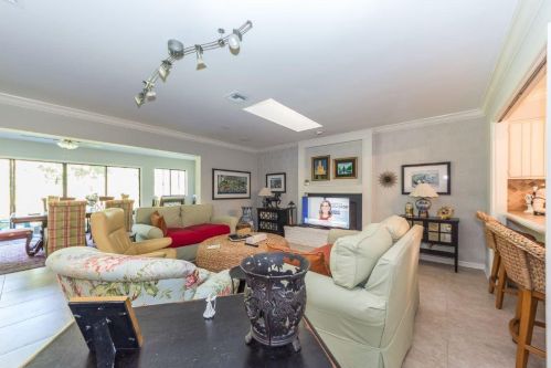 103 Prestwick Cir, Vero Beach, FL 32967-7513