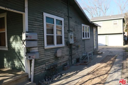 1537 Lake St, Glendale, CA 91201-2708