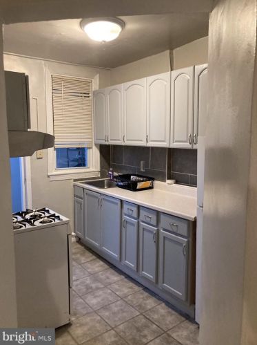 80 T St, Washington DC  20001-1009 exterior