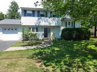 30 Dutch Hollow Dr, Orangeburg, NY 10962-1704