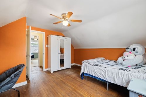 236 Maryland Dr, Glenshaw PA  15116-1724 exterior