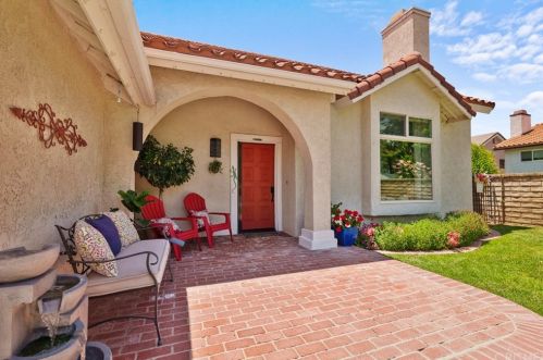 21044 Susan Carole Dr, Santa Clarita, CA 91350-1943