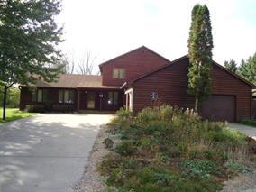 2611 Penny Ln, Stoughton, WI 53589-3325