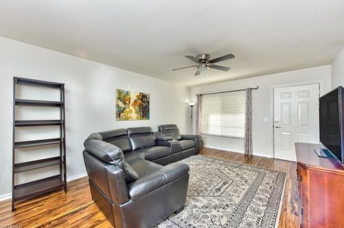 4935 Sandra Bay Dr, Naples, FL 34109-2679