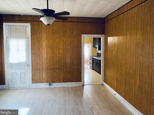 668 Walnut St, Pottstown, PA 19464-5745