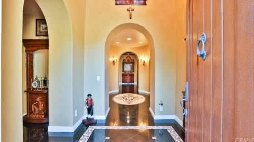 3019 Venezia Ct, Chino Hills, CA 91709-6605