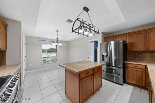 3381 Peroutka Ln, Cocoa FL 32927-3719 exterior