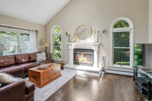 10 Deauville Ct, Northport NY  11768-2156 exterior