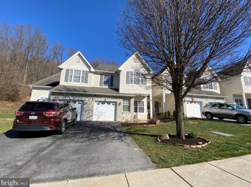 38 Kennedy Dr, Downingtown, PA 19335-5322