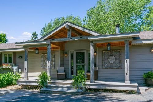 940 Labarge Rd, Hudson, WI 54016-7619