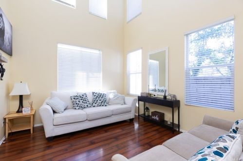 42008 Calabria Dr, Temecula CA  92591-5721 exterior