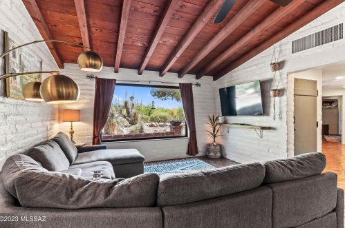 702 Chula Vis Rd, Tucson AZ 85718-1116 exterior