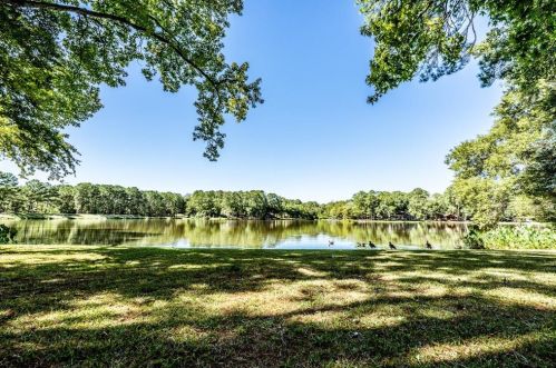 3820 Summer Ln, Huntsville, TX 77340-8946