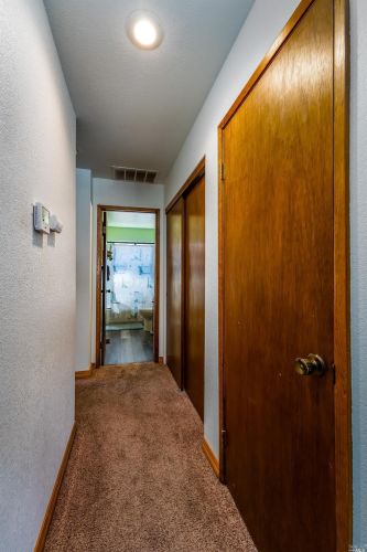 361 Sherry Dr, Ukiah CA  95482-3388 exterior