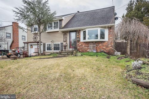 17 Rondon Ave, Berlin Boro NJ  08009-1522 exterior