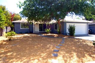 2124 Waterford Rd, Sacramento, CA 95815-4136