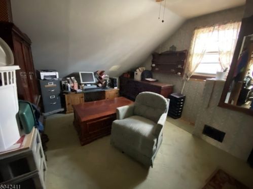 88 Roosevelt Blvd, Oakland NJ  07436-2018 exterior