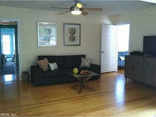 580 General Booth Blvd, Virginia Beach VA  23451-7124 exterior