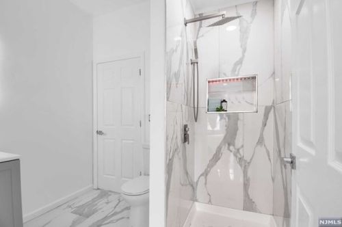 1084 Grove St, Irvington NJ  07111-4123 exterior