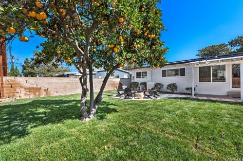 613 Orch Ave, Fullerton CA 92833-4139 exterior