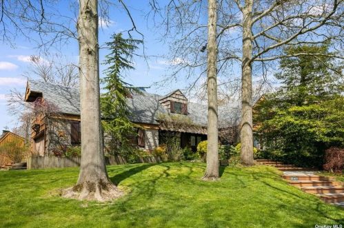 840 Ivy Hill Rd, Woodsburgh, NY 11598-1853
